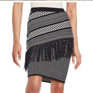 BCBG Maxazria Brionna Fringe Knit Jacquard Black & White Skirt Size M